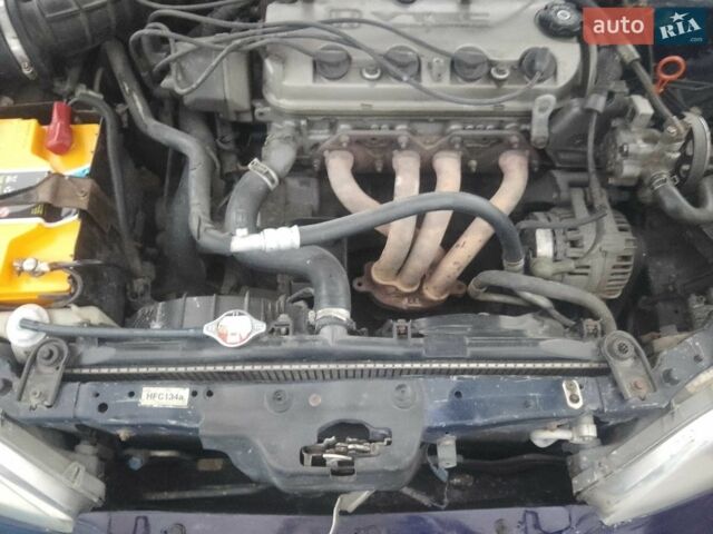 Синий Хонда Аккорд, объемом двигателя 1.8 л и пробегом 348 тыс. км за 3250 $, фото 19 на Automoto.ua