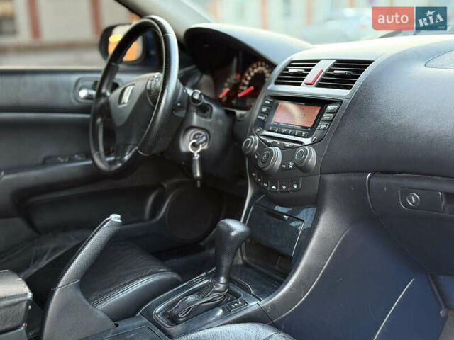 Синий Хонда Аккорд, объемом двигателя 2.35 л и пробегом 220 тыс. км за 6300 $, фото 12 на Automoto.ua