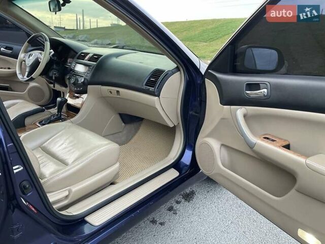 Синий Хонда Аккорд, объемом двигателя 2.4 л и пробегом 338 тыс. км за 5700 $, фото 12 на Automoto.ua