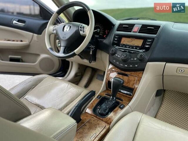 Синий Хонда Аккорд, объемом двигателя 2.4 л и пробегом 338 тыс. км за 5700 $, фото 11 на Automoto.ua
