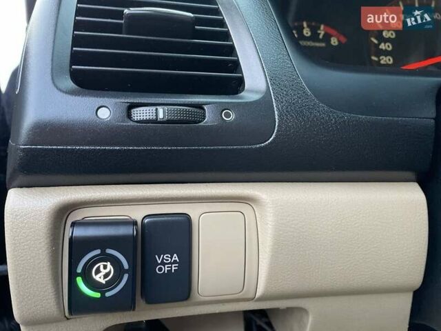 Синий Хонда Аккорд, объемом двигателя 2.4 л и пробегом 338 тыс. км за 5700 $, фото 17 на Automoto.ua