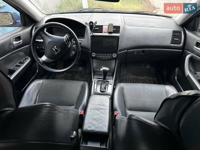 Синий Хонда Аккорд, объемом двигателя 2 л и пробегом 220 тыс. км за 5800 $, фото 5 на Automoto.ua