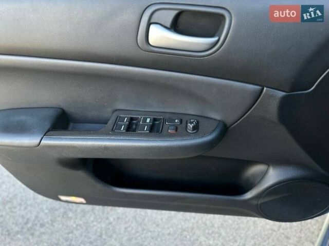 Синій Хонда Аккорд, об'ємом двигуна 2.2 л та пробігом 361 тис. км за 5950 $, фото 10 на Automoto.ua