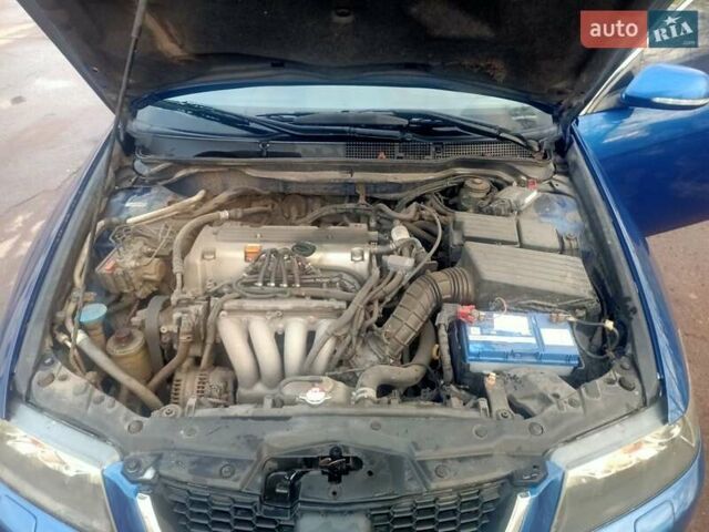 Синий Хонда Аккорд, объемом двигателя 2 л и пробегом 267 тыс. км за 5700 $, фото 19 на Automoto.ua