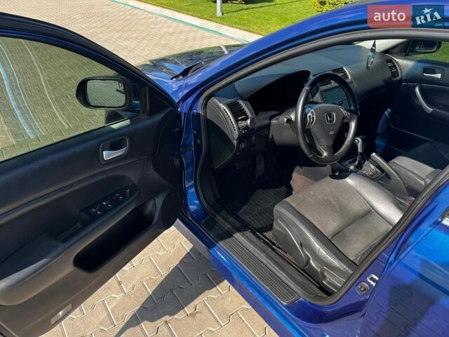 Синий Хонда Аккорд, объемом двигателя 2.35 л и пробегом 288 тыс. км за 6600 $, фото 9 на Automoto.ua