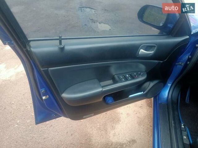 Синий Хонда Аккорд, объемом двигателя 2 л и пробегом 267 тыс. км за 5700 $, фото 12 на Automoto.ua