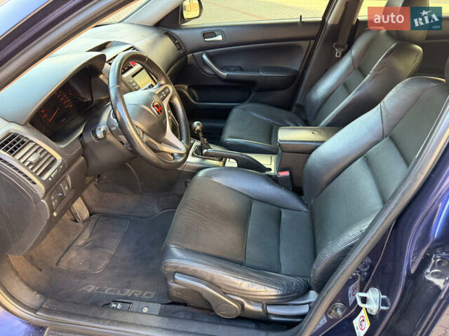 Синий Хонда Аккорд, объемом двигателя 2.2 л и пробегом 322 тыс. км за 4300 $, фото 9 на Automoto.ua