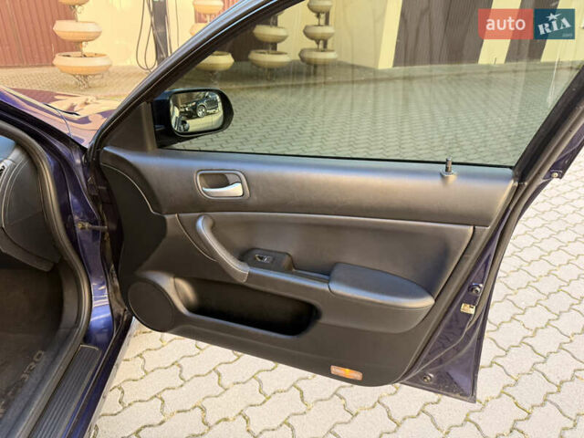 Синий Хонда Аккорд, объемом двигателя 2.2 л и пробегом 322 тыс. км за 4300 $, фото 12 на Automoto.ua