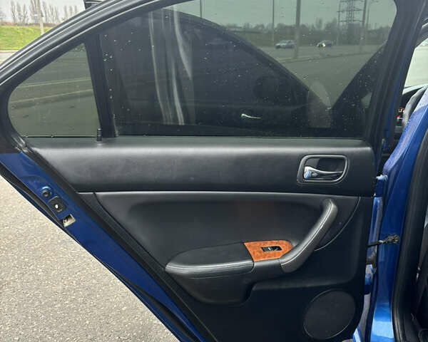 Синий Хонда Аккорд, объемом двигателя 2 л и пробегом 254 тыс. км за 5800 $, фото 6 на Automoto.ua