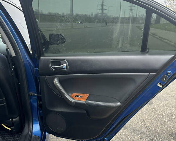 Синий Хонда Аккорд, объемом двигателя 2 л и пробегом 254 тыс. км за 5800 $, фото 5 на Automoto.ua