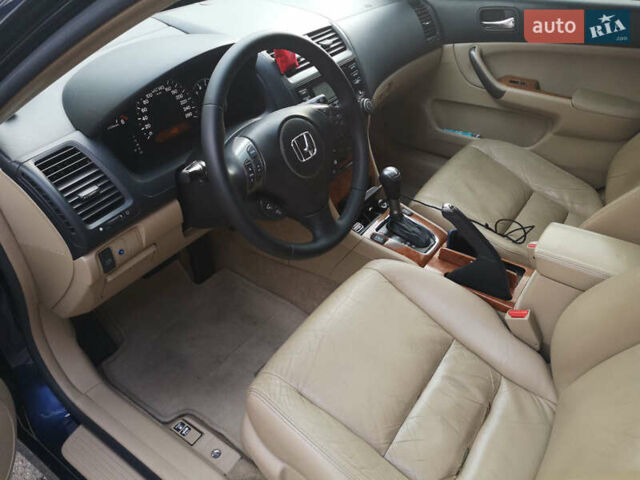 Синий Хонда Аккорд, объемом двигателя 2.4 л и пробегом 253 тыс. км за 7300 $, фото 15 на Automoto.ua