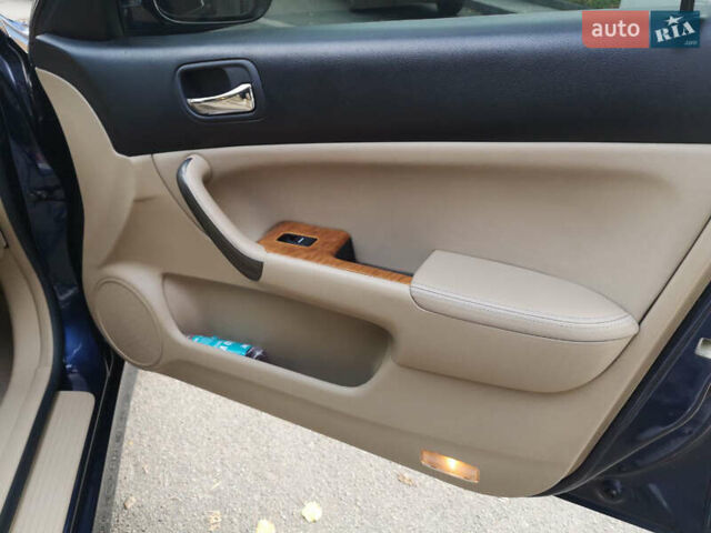Синий Хонда Аккорд, объемом двигателя 2.4 л и пробегом 253 тыс. км за 7300 $, фото 24 на Automoto.ua