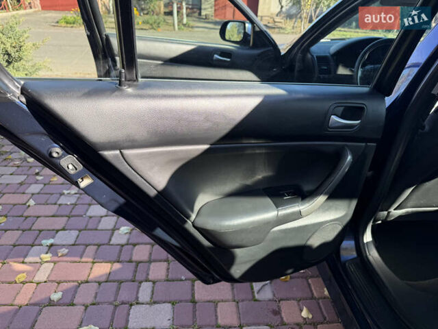 Синий Хонда Аккорд, объемом двигателя 2.35 л и пробегом 229 тыс. км за 7400 $, фото 23 на Automoto.ua