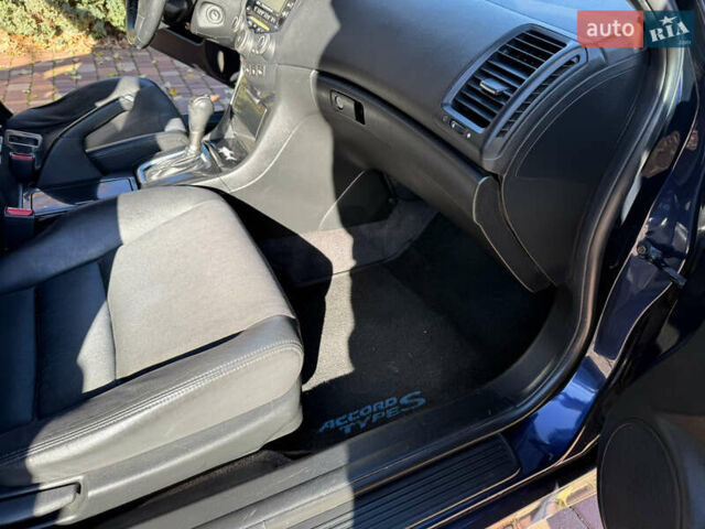 Синий Хонда Аккорд, объемом двигателя 2.35 л и пробегом 229 тыс. км за 7400 $, фото 28 на Automoto.ua