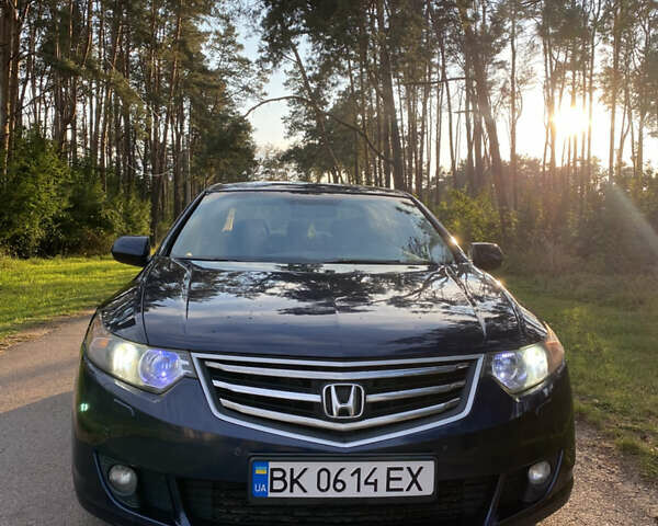 Синий Хонда Аккорд, объемом двигателя 2.35 л и пробегом 261 тыс. км за 7999 $, фото 2 на Automoto.ua