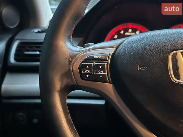 Синий Хонда Аккорд, объемом двигателя 2.35 л и пробегом 291 тыс. км за 8850 $, фото 10 на Automoto.ua