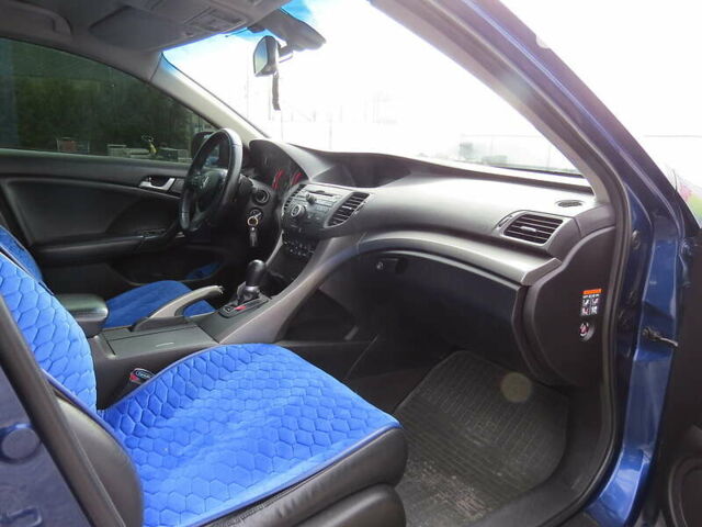 Синий Хонда Аккорд, объемом двигателя 2.4 л и пробегом 195 тыс. км за 9498 $, фото 18 на Automoto.ua