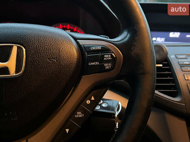 Синий Хонда Аккорд, объемом двигателя 2.35 л и пробегом 291 тыс. км за 8850 $, фото 11 на Automoto.ua