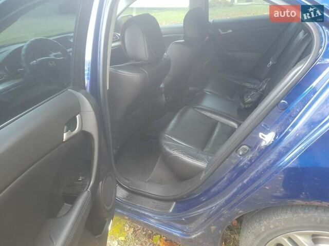Синий Хонда Аккорд, объемом двигателя 2.35 л и пробегом 297 тыс. км за 8800 $, фото 9 на Automoto.ua