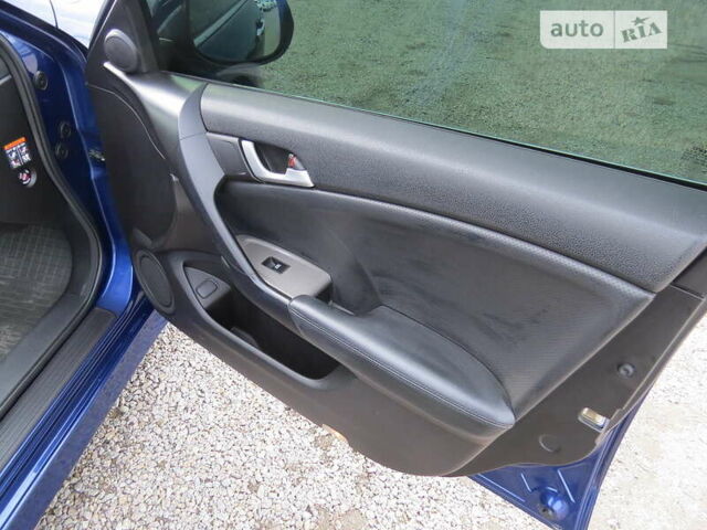 Синий Хонда Аккорд, объемом двигателя 2.4 л и пробегом 195 тыс. км за 9498 $, фото 16 на Automoto.ua