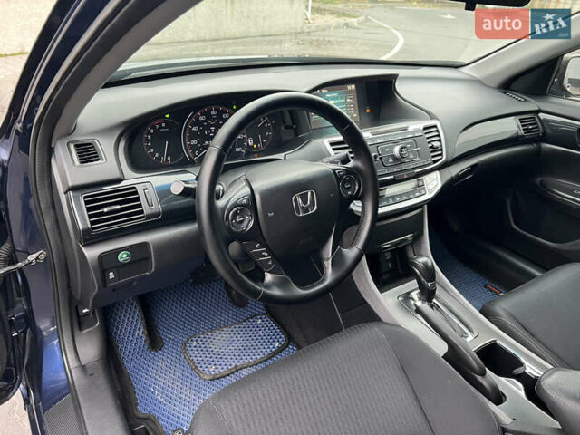 Синий Хонда Аккорд, объемом двигателя 2.4 л и пробегом 230 тыс. км за 10499 $, фото 23 на Automoto.ua