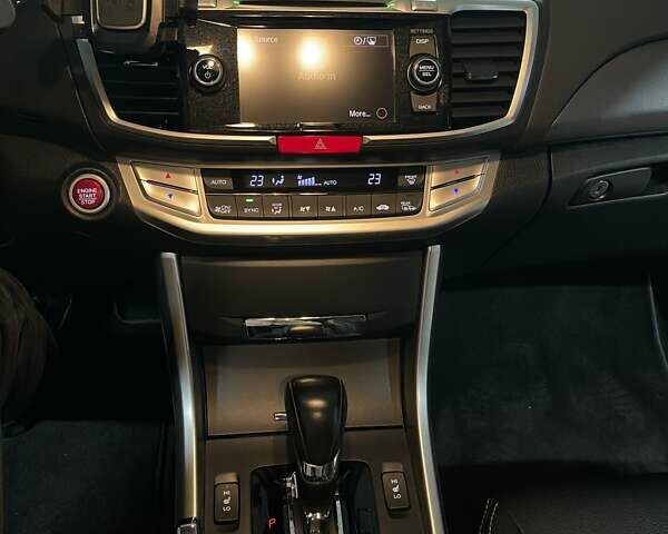 Синій Хонда Аккорд, об'ємом двигуна 2.36 л та пробігом 137 тис. км за 14500 $, фото 9 на Automoto.ua