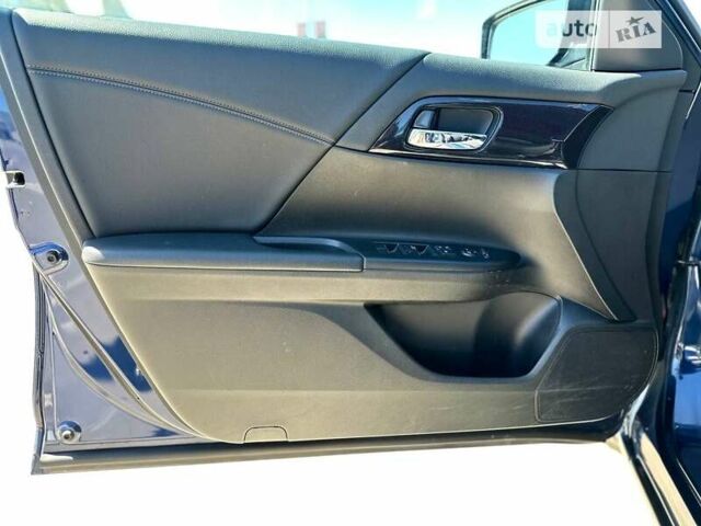 Синий Хонда Аккорд, объемом двигателя 2.4 л и пробегом 144 тыс. км за 12500 $, фото 14 на Automoto.ua