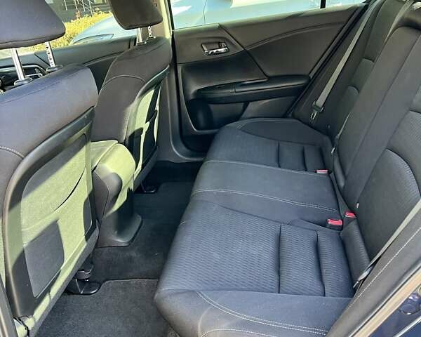 Синий Хонда Аккорд, объемом двигателя 2.4 л и пробегом 200 тыс. км за 12000 $, фото 16 на Automoto.ua