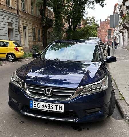Синий Хонда Аккорд, объемом двигателя 2 л и пробегом 230 тыс. км за 13800 $, фото 2 на Automoto.ua