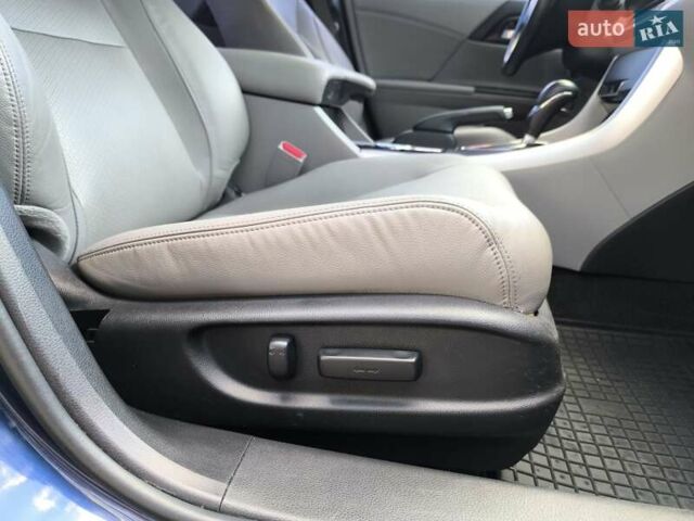 Синий Хонда Аккорд, объемом двигателя 2.4 л и пробегом 167 тыс. км за 12400 $, фото 22 на Automoto.ua