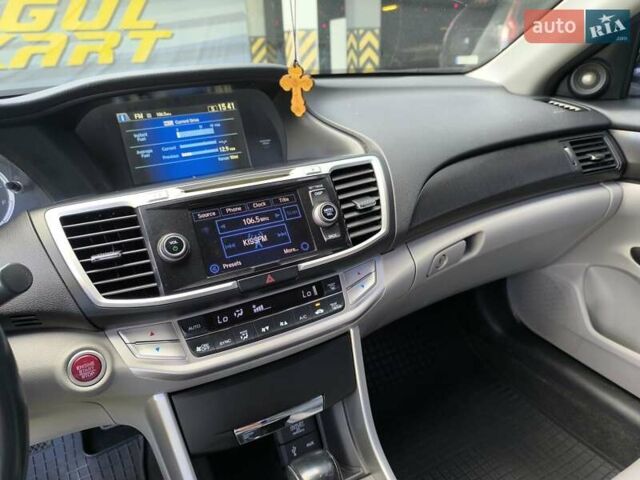 Синий Хонда Аккорд, объемом двигателя 2.4 л и пробегом 167 тыс. км за 12400 $, фото 24 на Automoto.ua