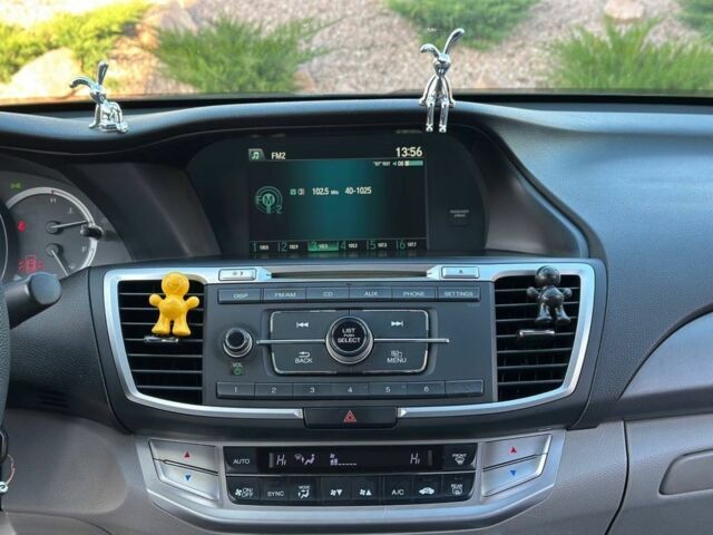 Синий Хонда Аккорд, объемом двигателя 2.4 л и пробегом 197 тыс. км за 9999 $, фото 16 на Automoto.ua