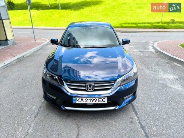 Синий Хонда Аккорд, объемом двигателя 2.4 л и пробегом 167 тыс. км за 12400 $, фото 2 на Automoto.ua