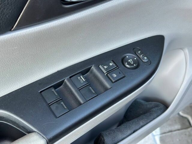 Синий Хонда Аккорд, объемом двигателя 2.4 л и пробегом 197 тыс. км за 9999 $, фото 15 на Automoto.ua