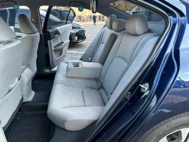 Синий Хонда Аккорд, объемом двигателя 2.4 л и пробегом 197 тыс. км за 9999 $, фото 14 на Automoto.ua