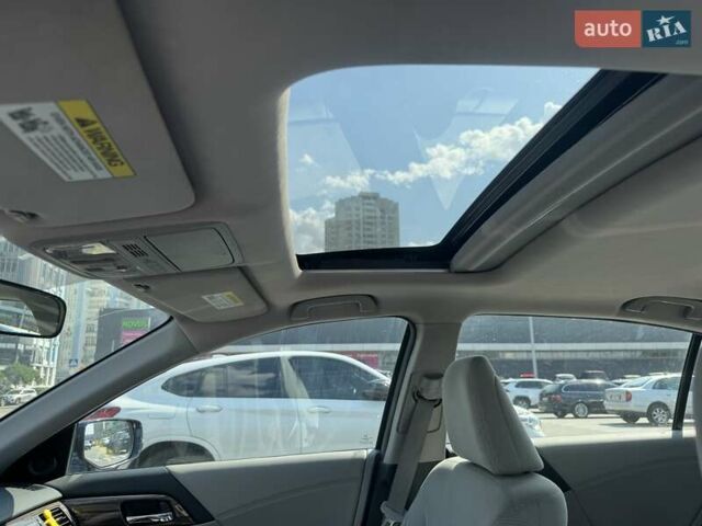 Синий Хонда Аккорд, объемом двигателя 2.36 л и пробегом 256 тыс. км за 13900 $, фото 9 на Automoto.ua