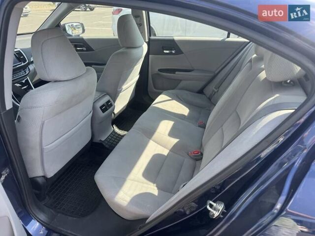 Синий Хонда Аккорд, объемом двигателя 2.36 л и пробегом 256 тыс. км за 13900 $, фото 6 на Automoto.ua