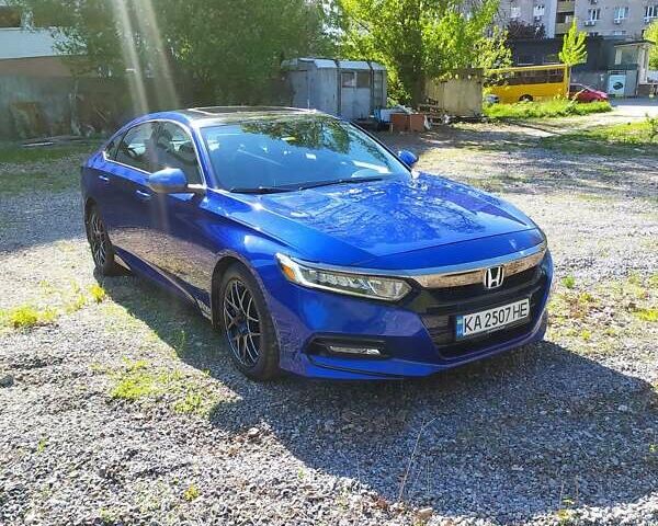 Синий Хонда Аккорд, объемом двигателя 1.5 л и пробегом 87 тыс. км за 18000 $, фото 4 на Automoto.ua