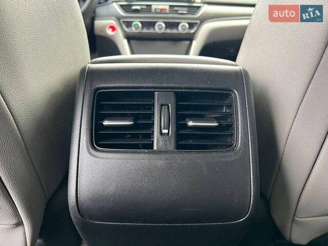 Синий Хонда Аккорд, объемом двигателя 2 л и пробегом 148 тыс. км за 20790 $, фото 39 на Automoto.ua