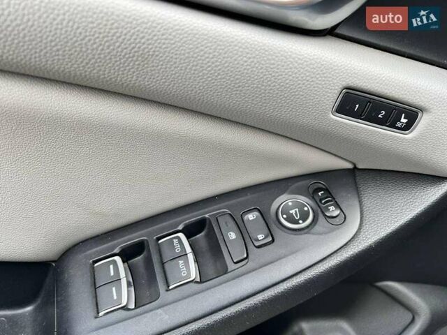 Синий Хонда Аккорд, объемом двигателя 2 л и пробегом 148 тыс. км за 20790 $, фото 16 на Automoto.ua