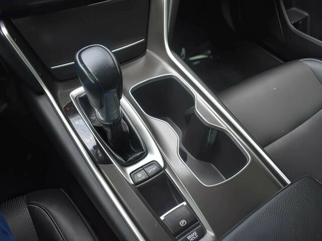 Синий Хонда Аккорд, объемом двигателя 1.5 л и пробегом 46 тыс. км за 11200 $, фото 9 на Automoto.ua