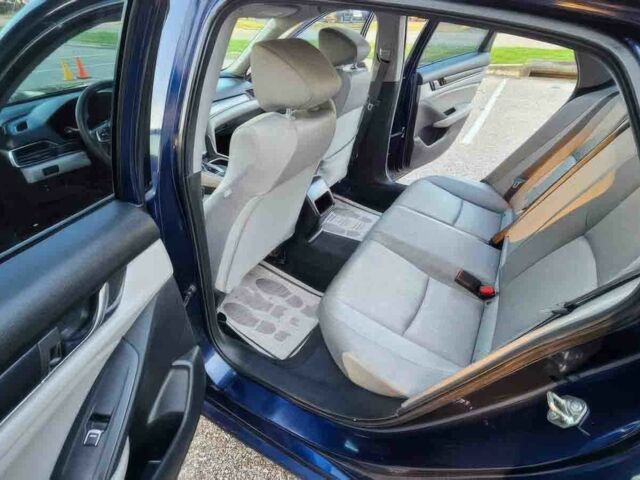 Синій Хонда Аккорд, об'ємом двигуна 1.5 л та пробігом 48 тис. км за 13200 $, фото 10 на Automoto.ua