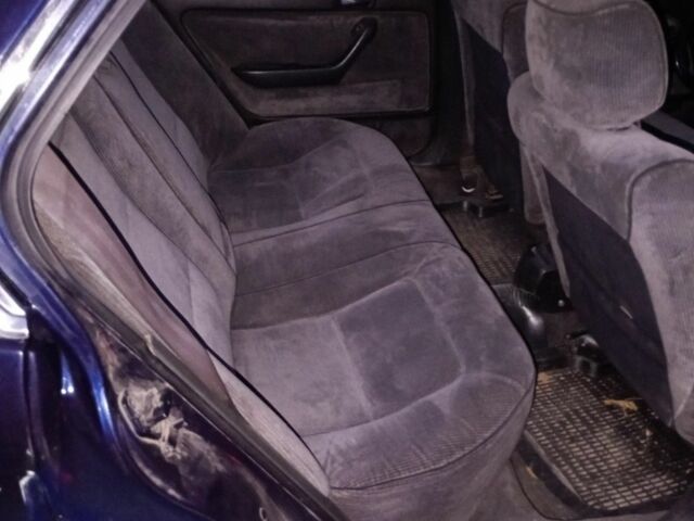 Синий Хонда Аккорд, объемом двигателя 2 л и пробегом 200 тыс. км за 1600 $, фото 3 на Automoto.ua