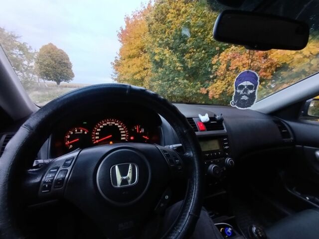 Синий Хонда Аккорд, объемом двигателя 2.2 л и пробегом 350 тыс. км за 4700 $, фото 6 на Automoto.ua