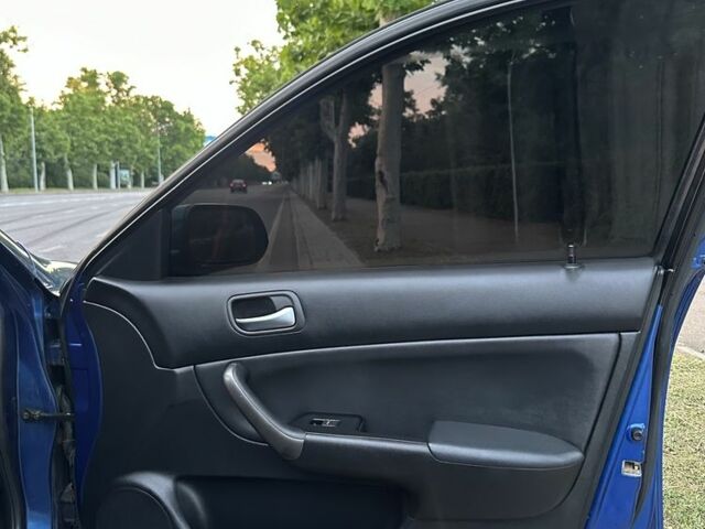 Синий Хонда Аккорд, объемом двигателя 2.2 л и пробегом 230 тыс. км за 4888 $, фото 16 на Automoto.ua