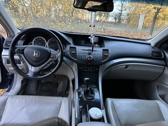 Синий Хонда Аккорд, объемом двигателя 2.2 л и пробегом 210 тыс. км за 3800 $, фото 7 на Automoto.ua