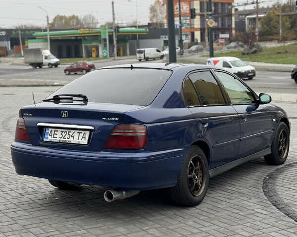 Синий Хонда Аккорд, объемом двигателя 2 л и пробегом 253 тыс. км за 3499 $, фото 4 на Automoto.ua