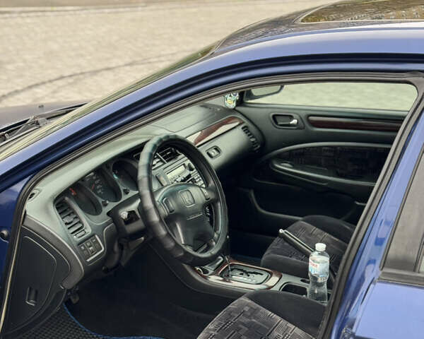 Синий Хонда Аккорд, объемом двигателя 2 л и пробегом 253 тыс. км за 3499 $, фото 8 на Automoto.ua