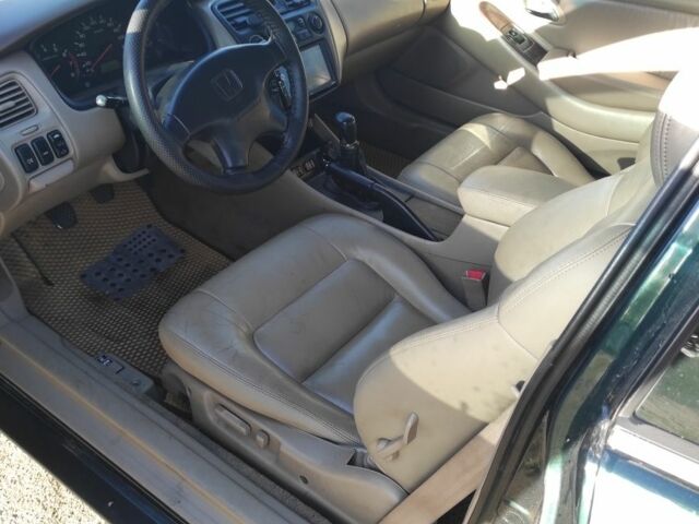 Зеленый Хонда Аккорд, объемом двигателя 2 л и пробегом 318 тыс. км за 3700 $, фото 5 на Automoto.ua