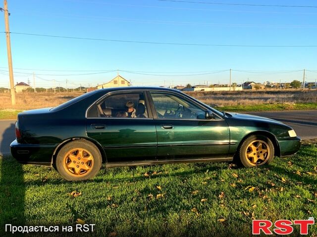 Зеленый Хонда Аккорд, объемом двигателя 2.7 л и пробегом 250 тыс. км за 3000 $, фото 3 на Automoto.ua